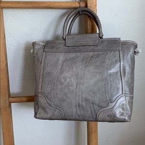 *FINAL CHANCE* Frye Riviana TotE